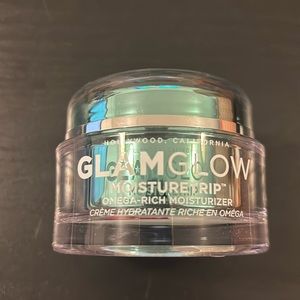 Glam Glow Moisturetrip moisturizer
